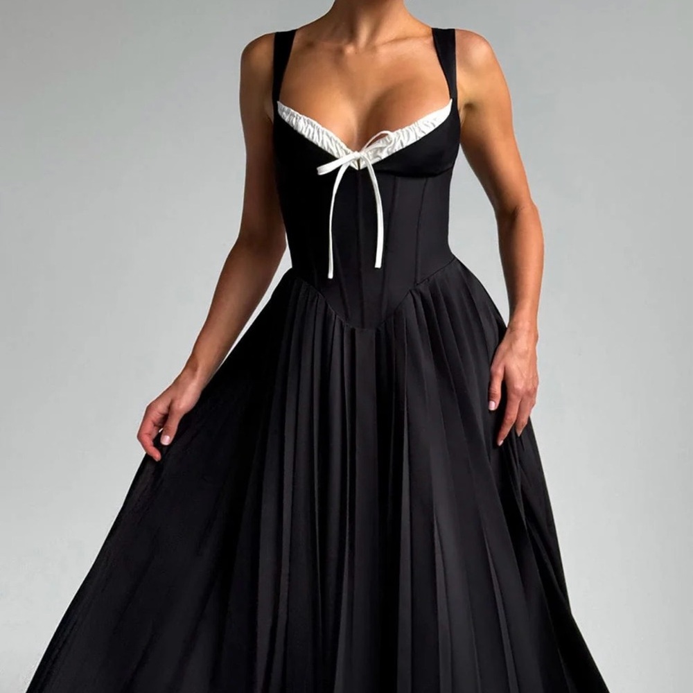 Elegant Black Midi Dress